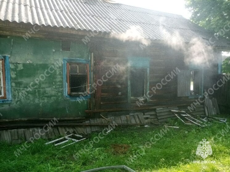 Пожар унес жизни двух человек в брянском приграничном селе