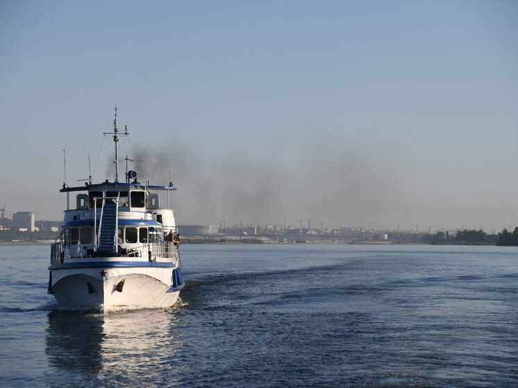 Жители Волгоградской области доставили в зону СВО 14-метровый катер