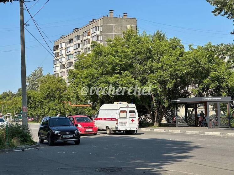 В Челябинске под колесами автомобиля пострадала 8-летняя девочка