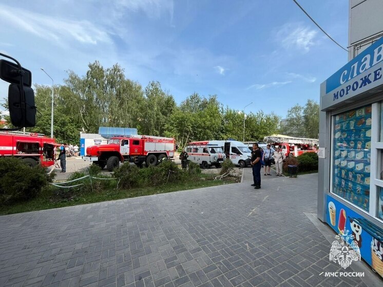 В Чернском районе горели 140 кв метров в магазине