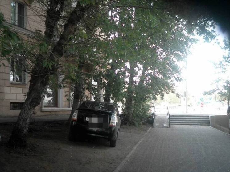 В Улан-Удэ за неделю 60 автомобилистов получили штрафы за нарушение правил парковки