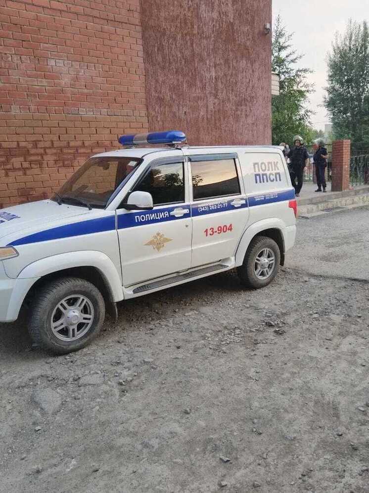 В Екатеринбурге задержали работников кафе за нападение на журналистку федерального СМИ