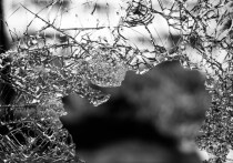 Стекло, способное защищать от радиации лучше бетонных стен, разработали ученые Уральского федерального университета