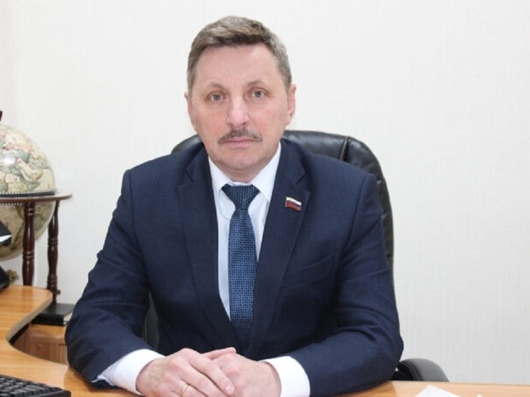 Депутата из Искитима НСО требуют вернуть присвоенные 312 тысяч