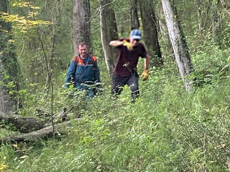 В Сочи спасатели помогли заблудившемуся туристу из Московской области