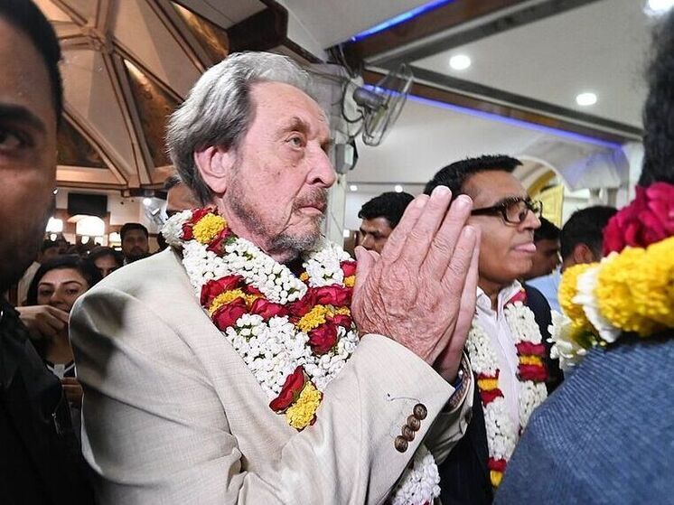 Отец Илона Маска Эррол заявил о попытках отговорить его от поездки в Россию