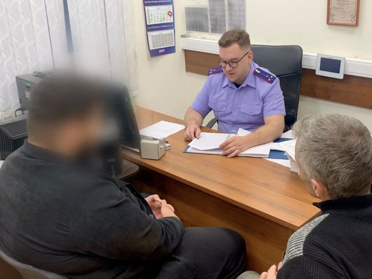 Мужчина пырнул беременную сожительницу в живот в Петербурге