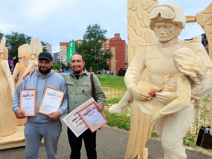 В Череповце наградили победителей фестиваля деревянных скульптур