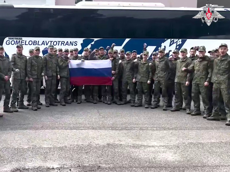 Российские военные поблагодарили за освобождение из украинского плена