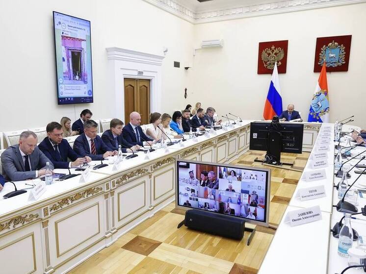День России, «Народный бюджет Самарской области» и экология: Вячеслав Федорищев провел оперативное совещание