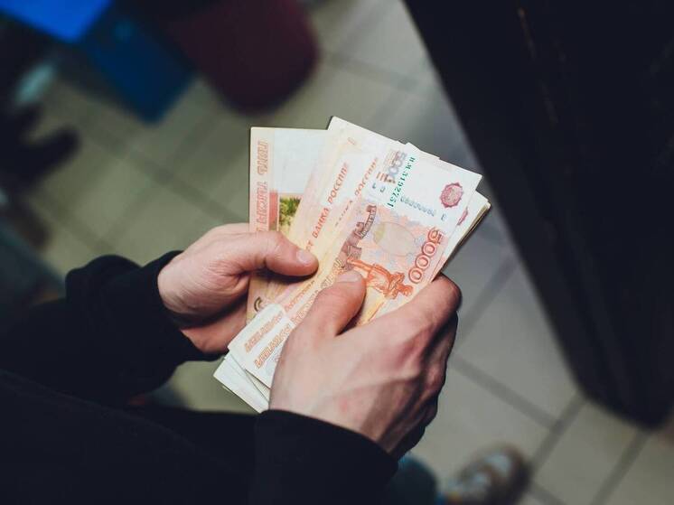 В Ярославле посчитали среднюю зарплату