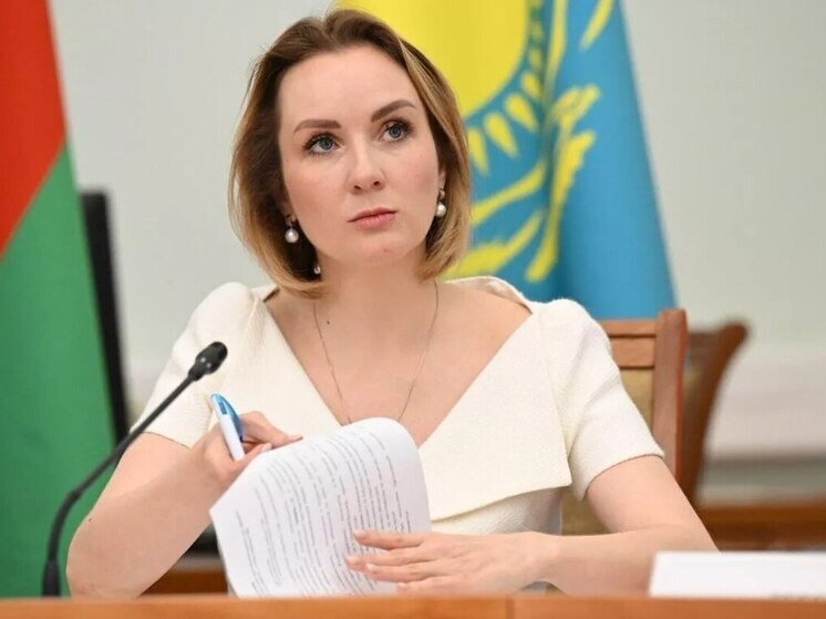 Львова-Белова: многодетными к 2050 году будут считать семьи с 4-5 детьми