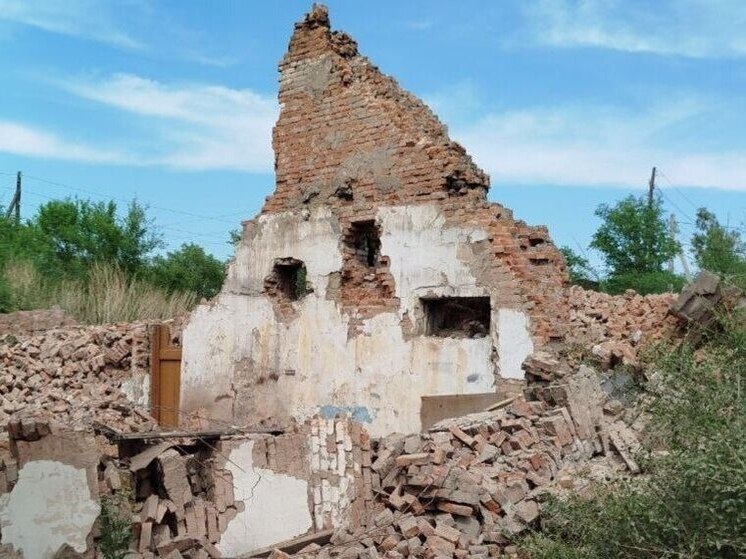 В Черногорске СК проводит проверку после травмы девушки при демонтаже заброшки