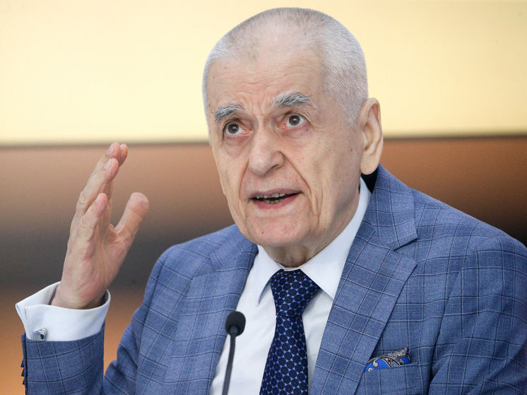Onishchenko: Russians need to be effectively convinced to get vaccinated