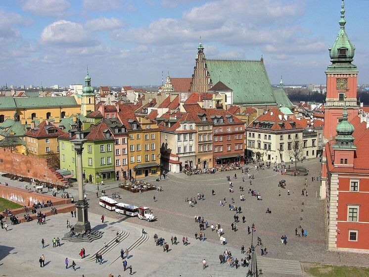 МВД Польши и ФРГ выступили за вывод украинских беженцев из соцподдержки