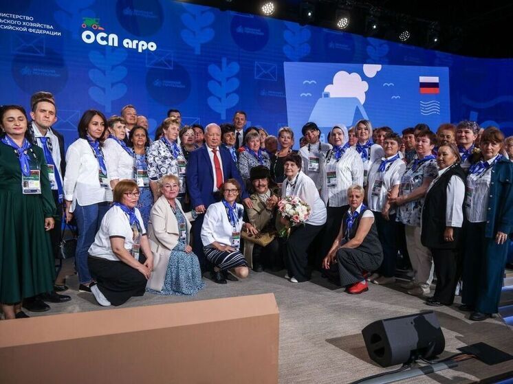 «Единая Россия» назвала имена лучших почтальонов страны