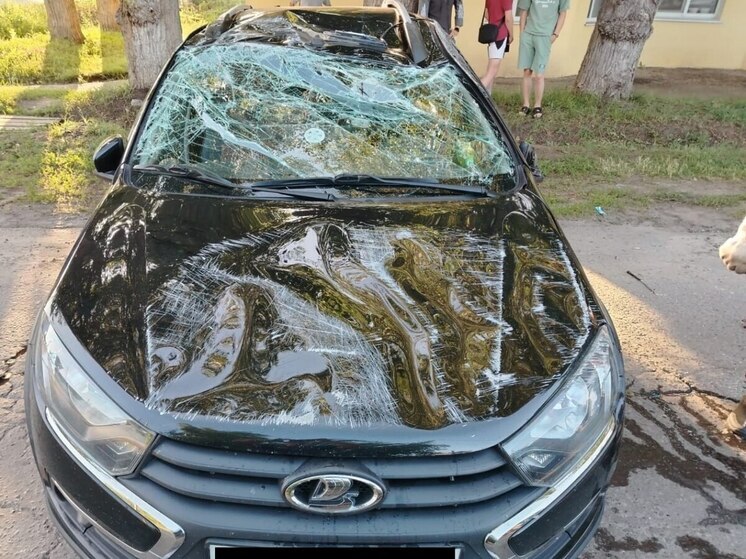 В Мичуринске Mazda и Lada Granta не поделили дорогу