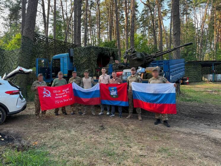 В зону СВО отправили посылку с тепловизором и инструментами из Орловской области