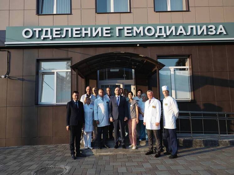 Губернатор Вячеслав Федорищев оценил отделение диализа в больнице им. Пирогова