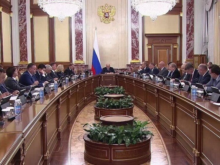 Правительство выделит дополнительные средства на дорожные работы в ДНР и других регионах