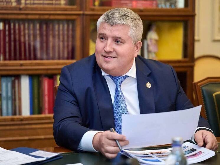 Будущее — за развитием науки, образования и за созданием благоприятных, комфортных условий для жизни. Об этом рассказал врио губернатора Новгородской области Александр Дронов в интервью «Новгородским ведомостям».
