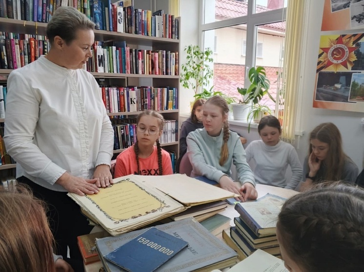 Загадку старых переплетов раскрыли на выставке в НАО