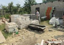 Рабочие привели в порядок более 500 из 600 строений