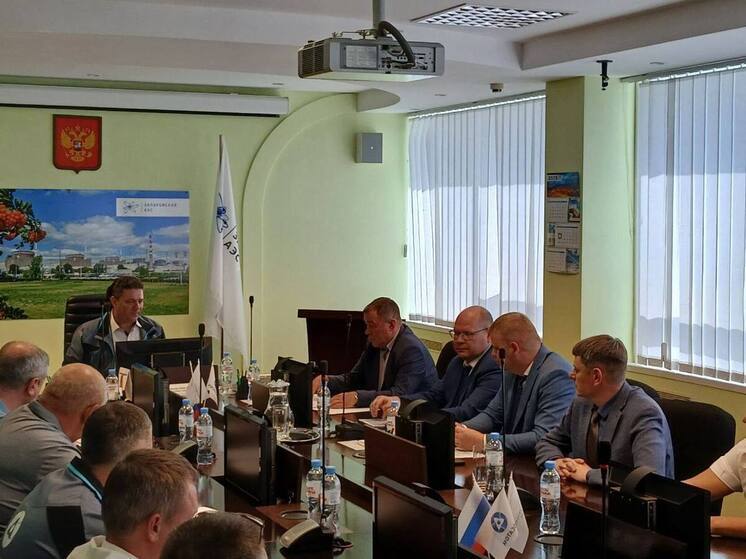 Руководитель Донского МТУ Ростехнадзора Виктор Катков посетил Запорожскую АЭС с рабочим визитом