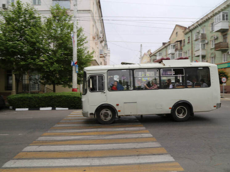 В Курганинске до октября перекрыли часть дороги