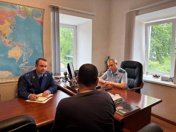 Сотрудников калужского «Виталана» выслушал прокурор