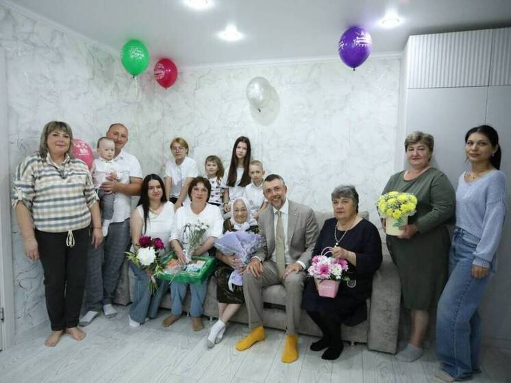 Со столетним юбилеем поздравили жительницу Бугульмы