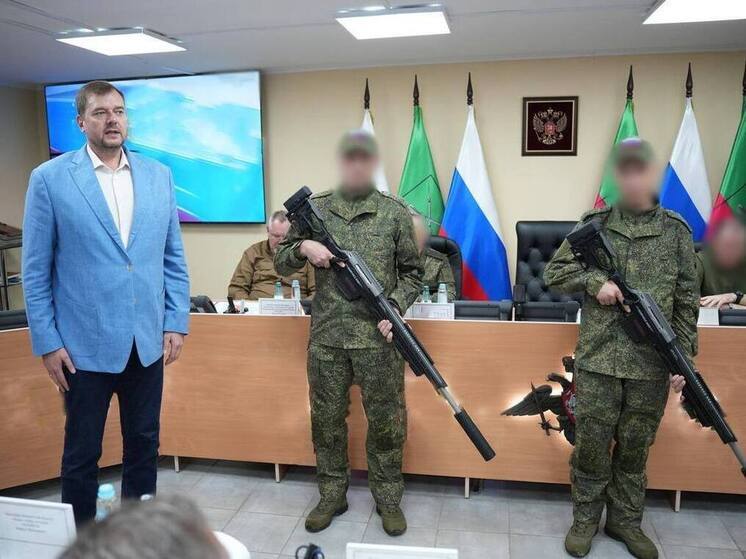 Балицкий передал высокоточные винтовки BespokeGun Raptor снайперам на рубежах Запорожской области