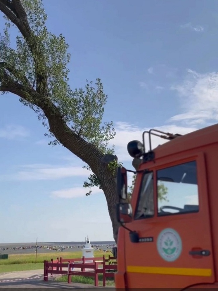 В Элисте продолжается благоустройство