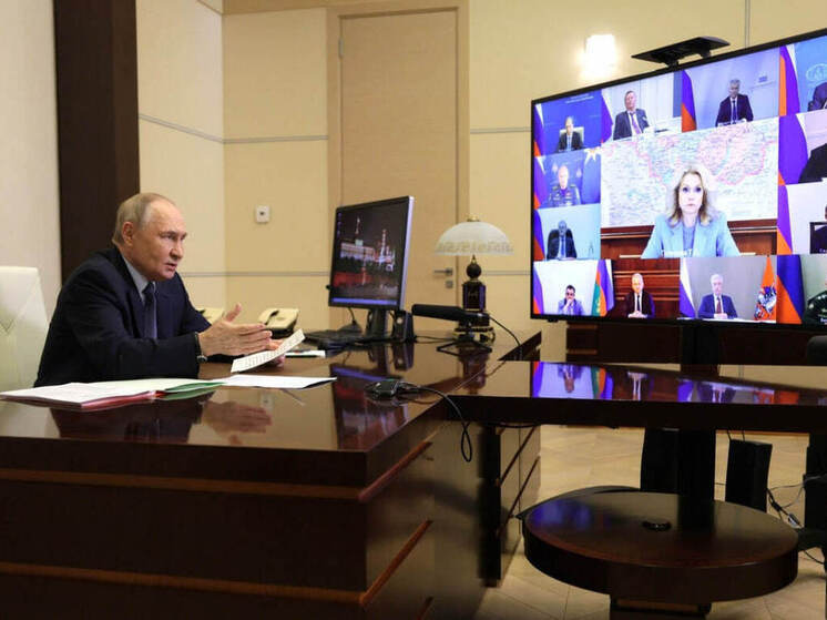 Беглов: Обозначенные Путиным традиционные ценности России лежат в основе всех сфер Петербурга
