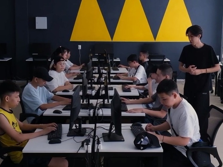 В Элисте стартовала летняя IT-школы «CyberCamp»