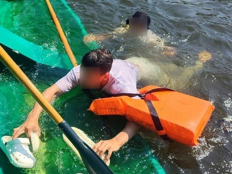В Курской области водолазы спасли детей, которые оказались в опасности на воде