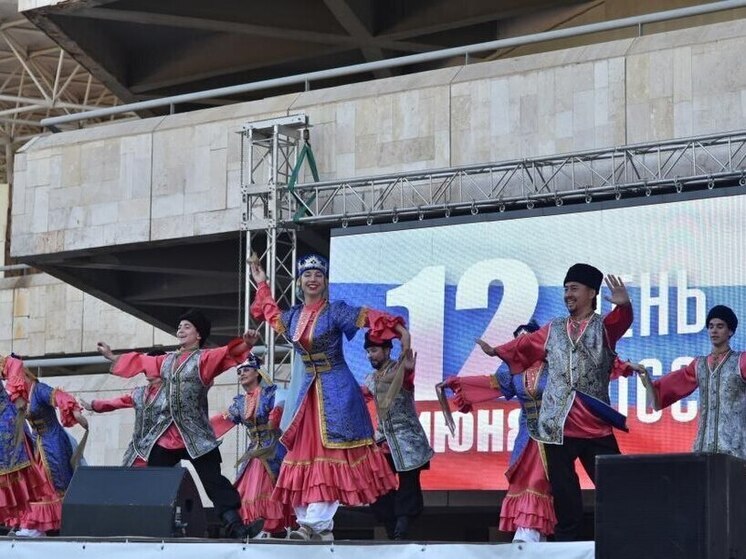 В Астрахани пройдет большой праздничный концерт в честь Дня России