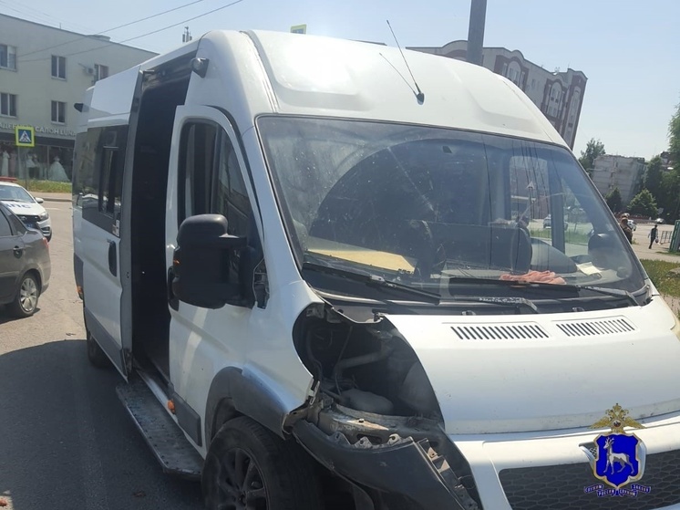 В Самарской области 2 пожилые женщины пострадали в ДТП с «грантой» и автобусом