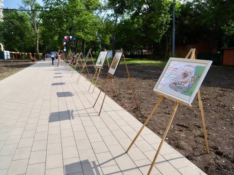 В Центральном округе Краснодара благоустроили зеленую зону