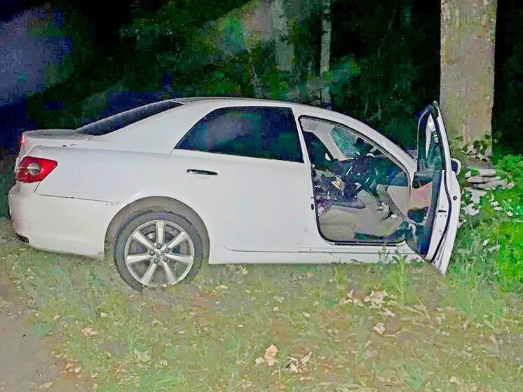 При столкновении трех автомобилей под Воронежем пострадали два участника ДТП