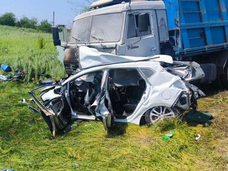 В лобовом ДТП в Динском районе погибли три женщины