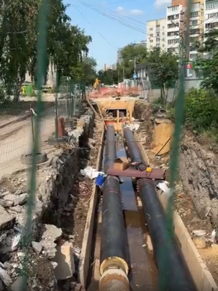 В Липецке устраняют порывы на трубопроводах с горячей водой