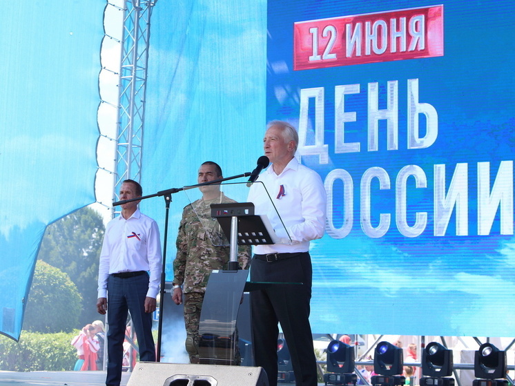 Владимир Мазур поздравил жителей Томской области с Днем России