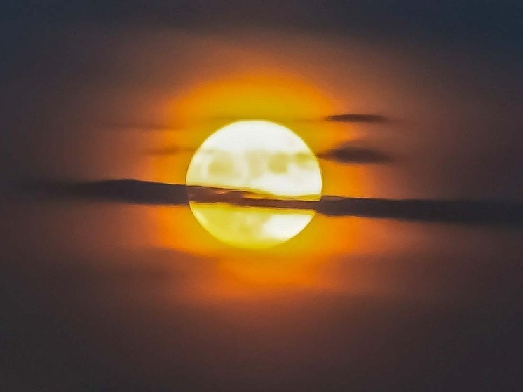 Nowe dane dają alarmujące prognozy katastrofalnego zderzenia asteroidy z Księżycem