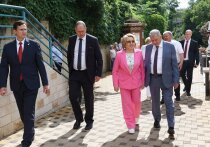 Председатель Совета Федерации Валентина Матвиенко провела рабочую поездку в Кисловодск, где посетила ряд социальных объектов