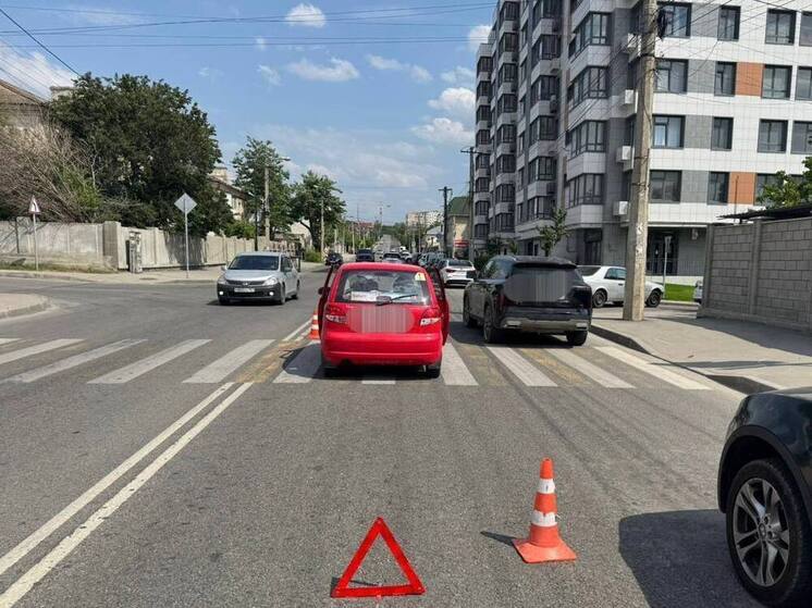 В Симферополе легковушка сбила девятилетнюю девочку