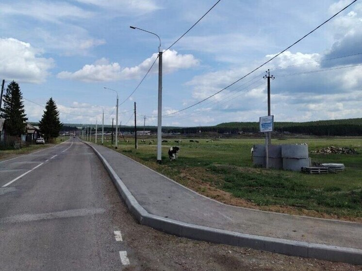 В селе Никольск сделали тротуары на трассе