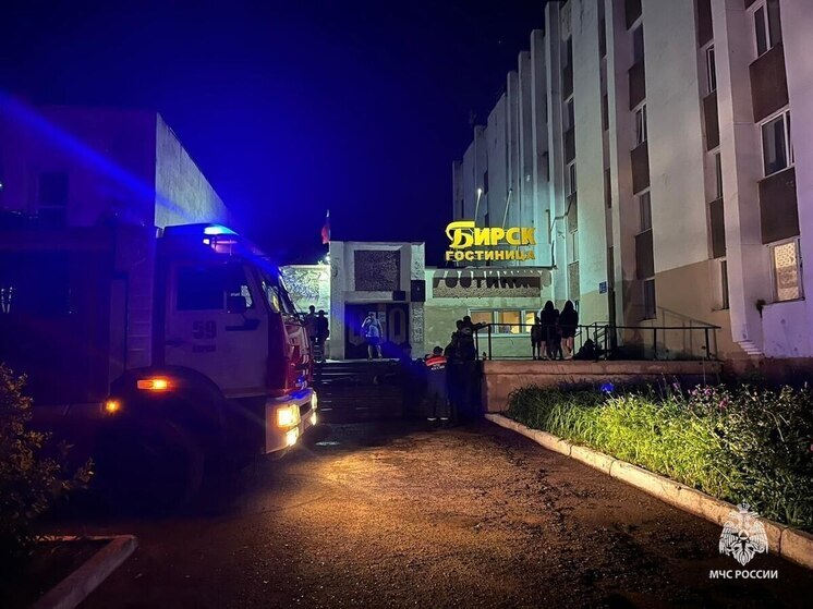 При пожаре в гостинице в Башкирии эвакуировали 65 человек