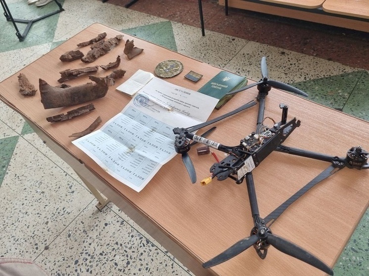 Экспозицию школьного музея пополнили артефакты с полей сражений СВО