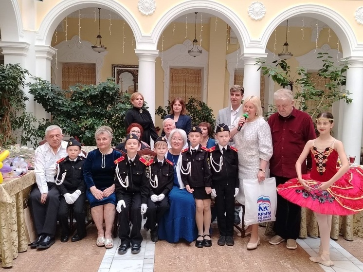 Ялте достойно и значимо поздравила с 90-летним юбилеем ветерана Великой Отечественной войны, жительницу Блокадного Ленинграда Лидию Михайловну Финогенову